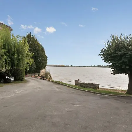 Vila Holiday Impasse Du Port Saint-Sulpice-et-Cameyrac